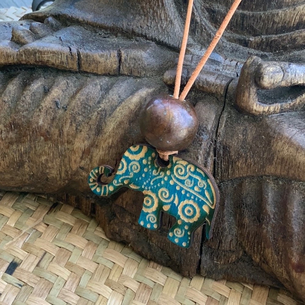 Indian elephant pendant necklace